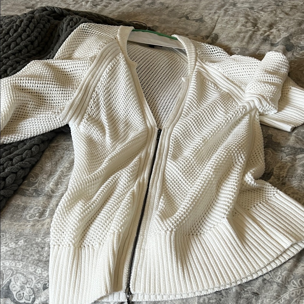 Cream Zip-Front Knit Sweater - Women's Lightweight Cardigan